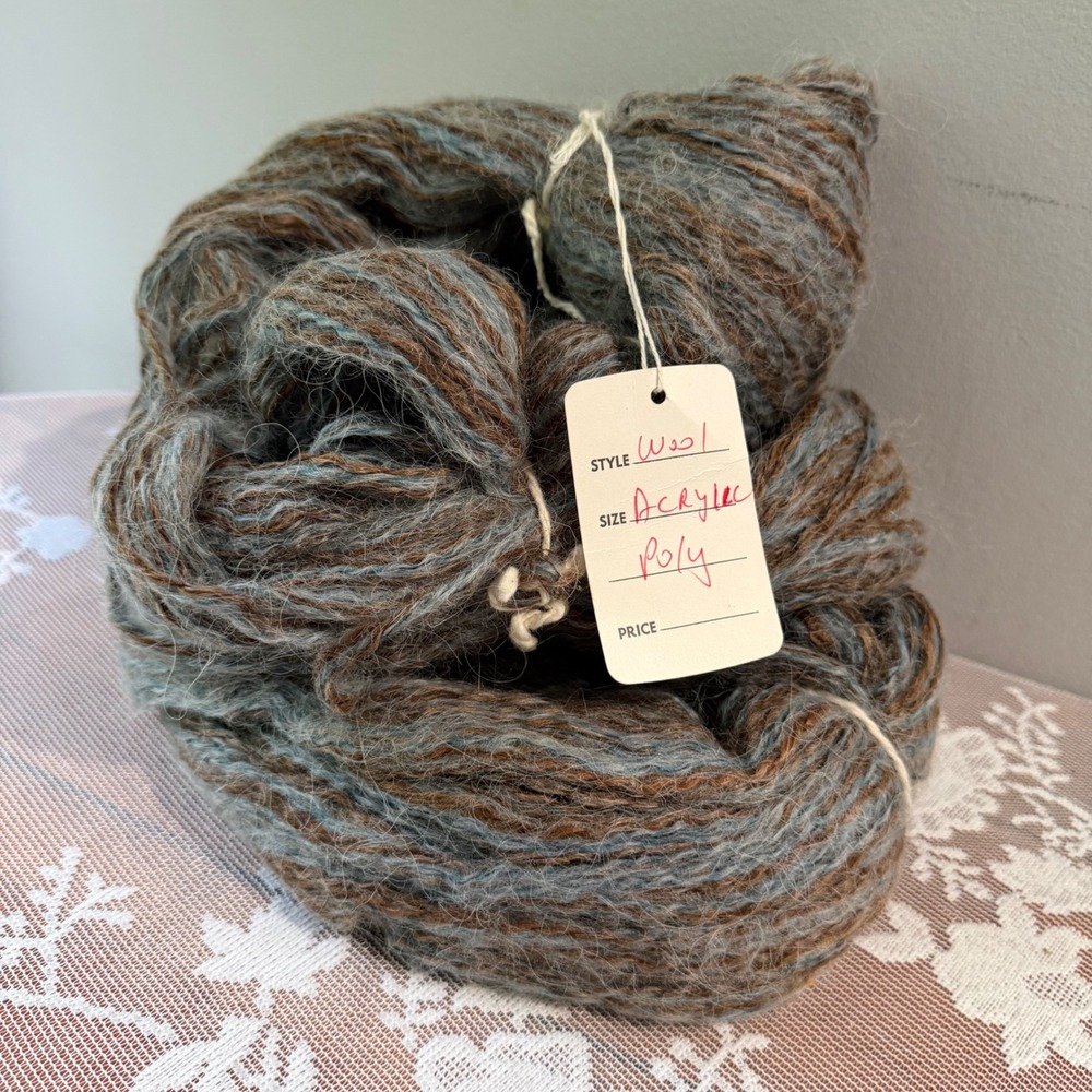 Hand Spun Yarn Skein Wool Acrylic Poly Brown Blue Excellent Variegated Fuzzy